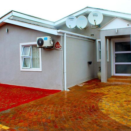 103Onwallace Self Catering Guest House Kapsztad Zewnętrze zdjęcie